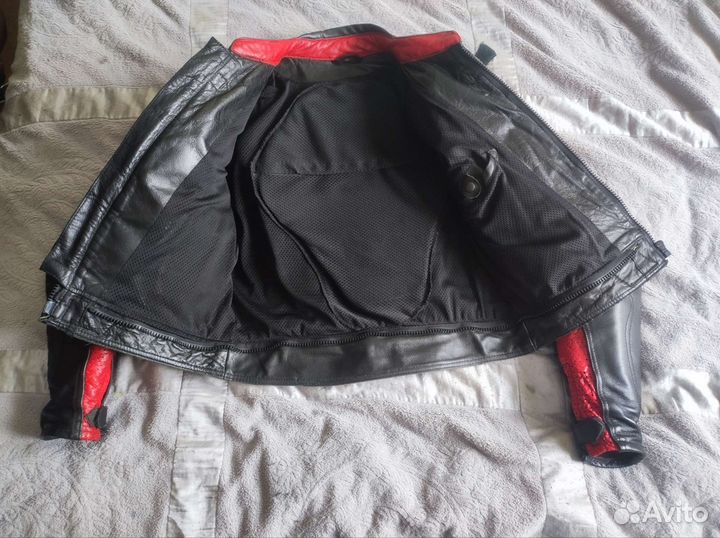 Мотокуртка