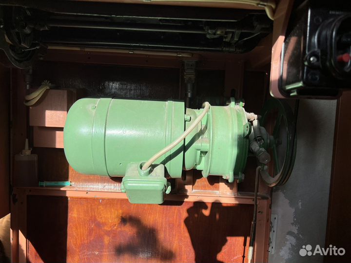 Швейная машинка Singer, рабочая