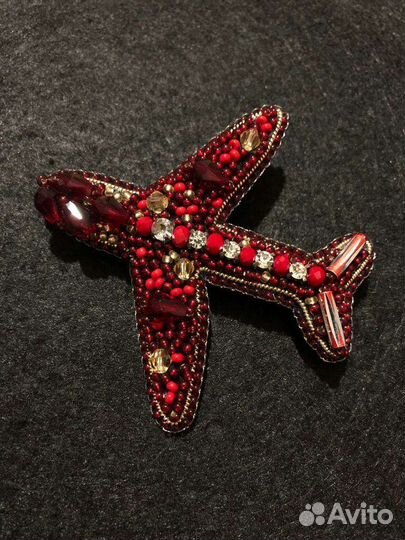 Брошь 