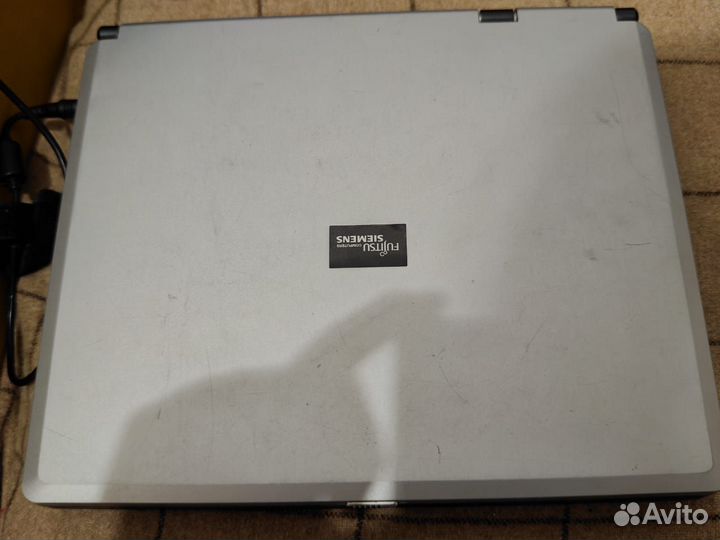 Ноутбук fujitsu siemens amilo pro v2010