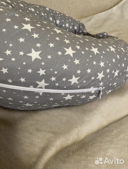 Подушка для кормления (новая)