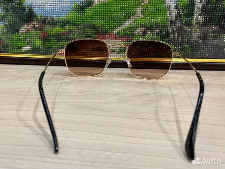 Солнцезащитные очки ray ban униисекс