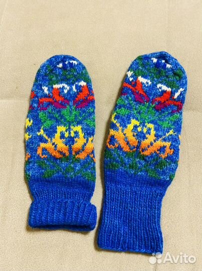 Варежки вязаные ручной работы