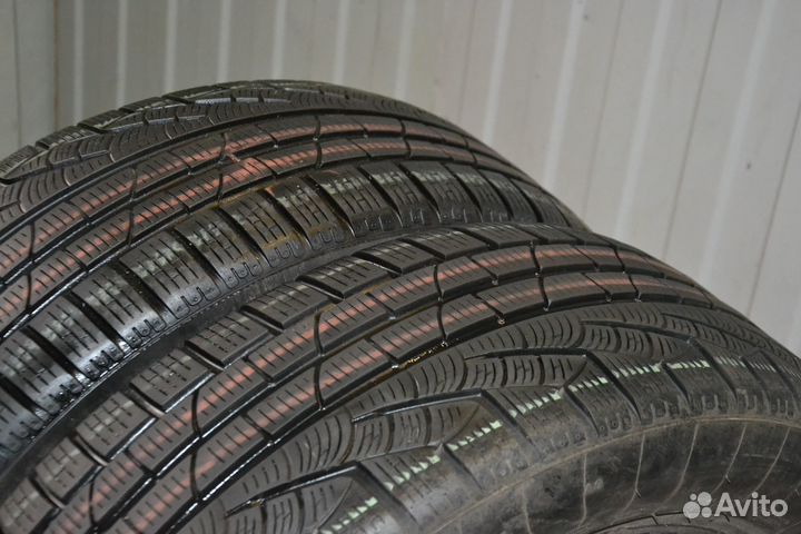 Pirelli Winter Sottozero 210 Serie II 235/55 R18 104H