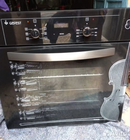 Духовой шкаф