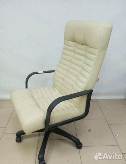 Офисные кресла в офис