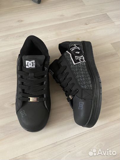 Dc shoes