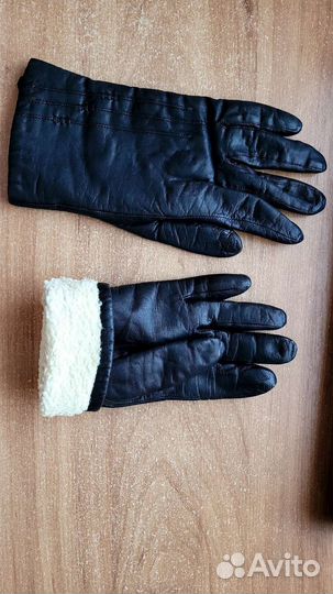 Кожаные перчатки женские