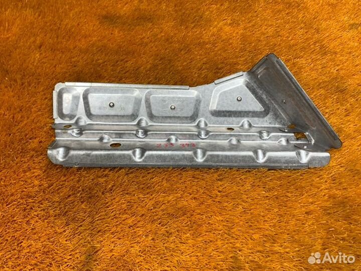 Защита выпускного коллектора Audi A5 8T cdnc 2010