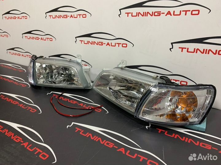 Фары Toyota Caldina T190 1992-2002 светлый хрусталь
