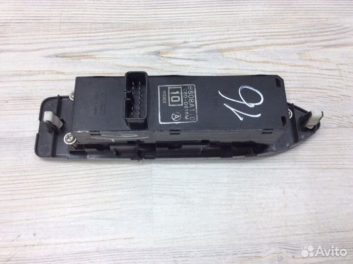 Блок управления стеклоподъемниками Mitsubishi