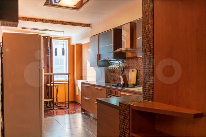 2-к. квартира, 70 м², 4/5 эт.