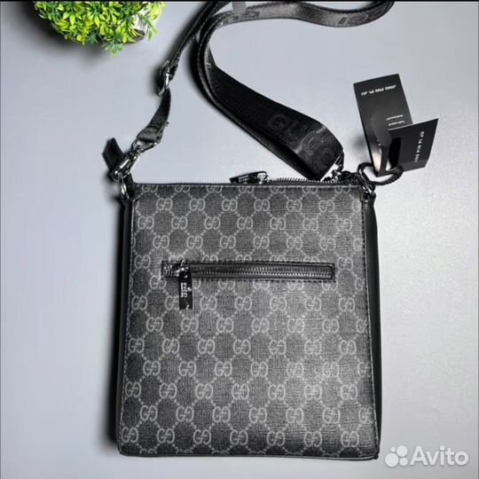 Сумка Gucci на плечо кросс-боди