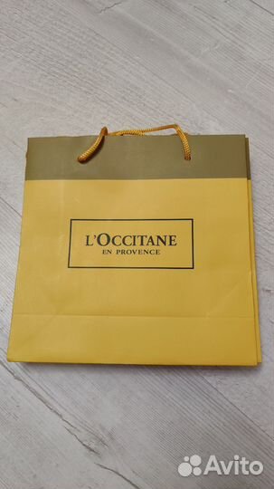 Подарочный пакет loccitane