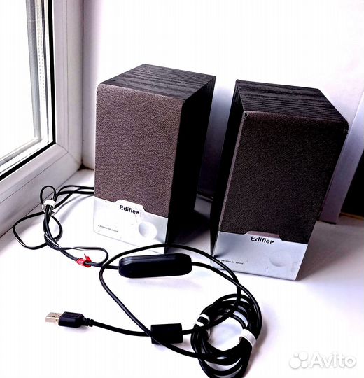 Компьютерные колонки Edifier