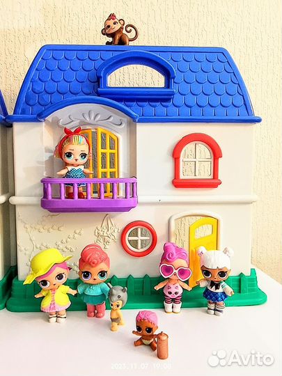 Стенд Дом для кукол Лол lol