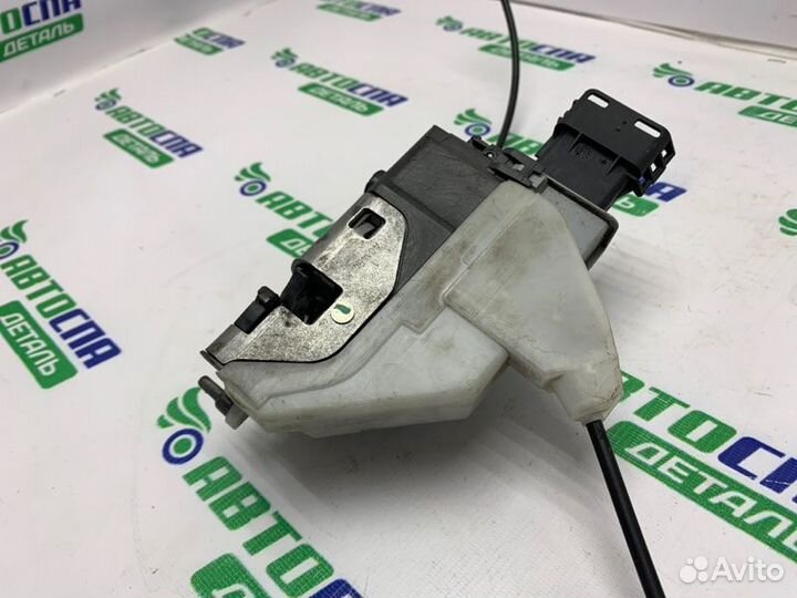 Замок двери задний правый Peugeot 308 хетчбек