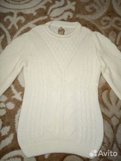 Кофта женская белая новая 46