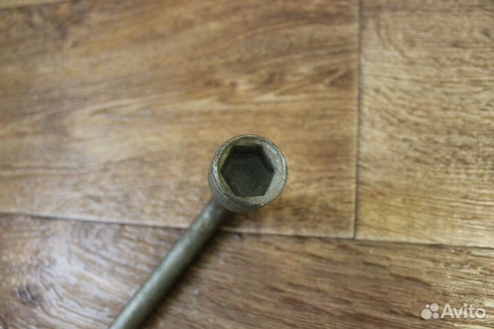 Балонный ключ 19