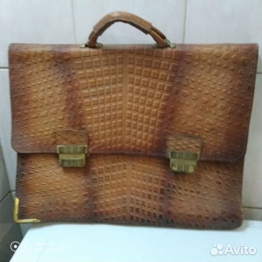 Портфель из натуральной кожи