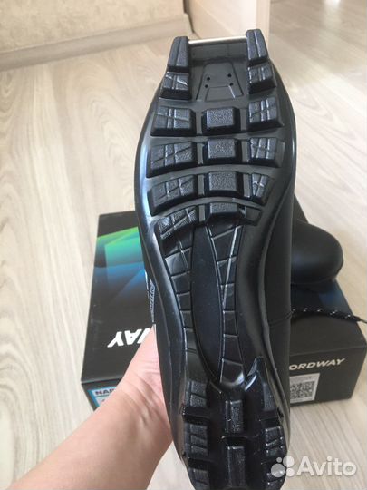 Лыжные ботинки