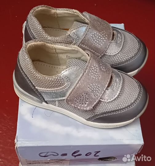 Ботинки демисезонные для девочки 22 размер