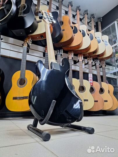 Бас-гитара 5 струн Новая