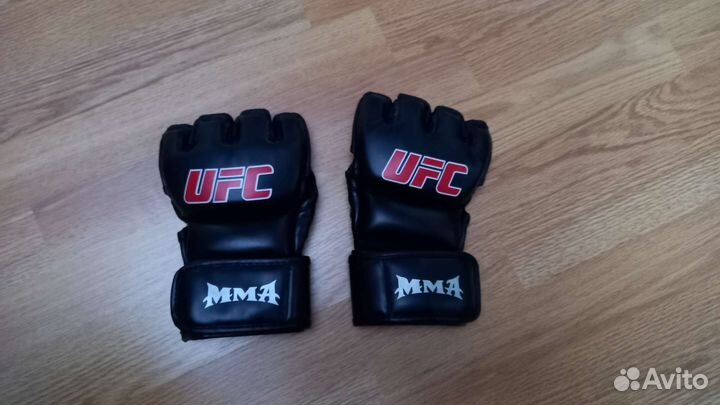 Перчатки UFC