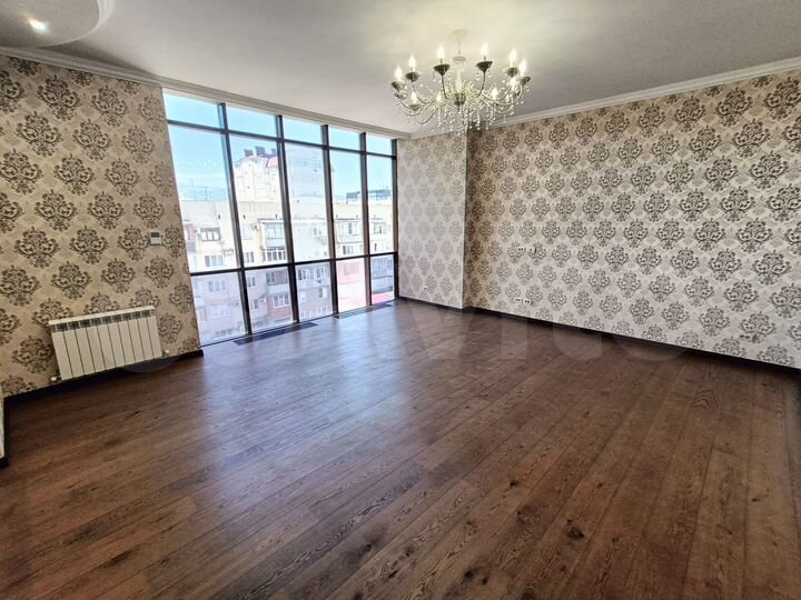 3-к. квартира, 120 м², 5/9 эт.