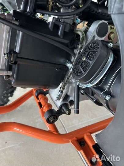 Квадроцикл 200 кубов