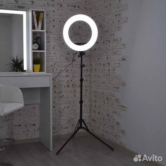 Кольцевая лампа