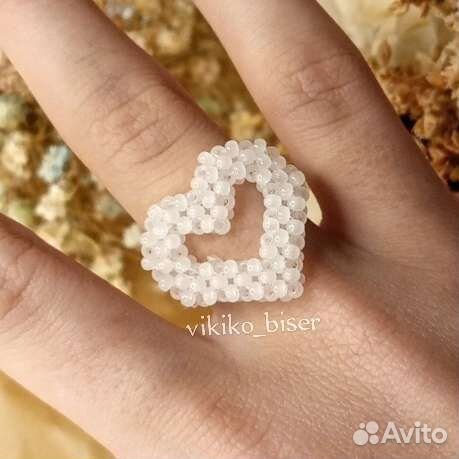 Кольцо из бисера с сердечком