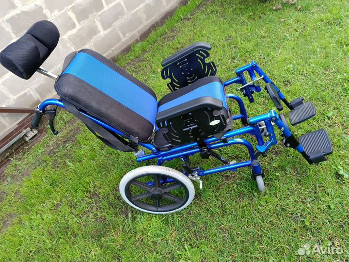 Инвалидное кресло-коляска