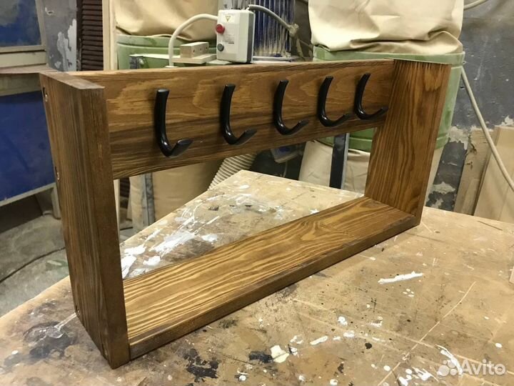 Полочка Ключница настенная из дерева