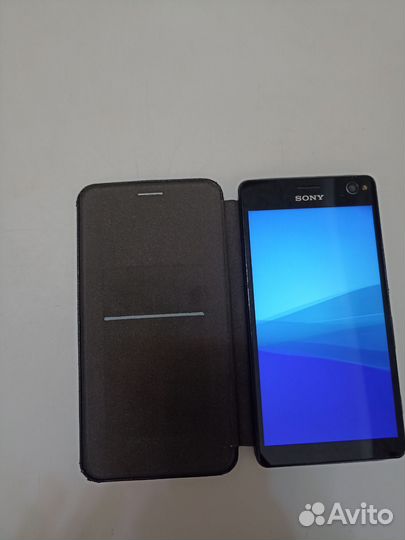 Продам телефон