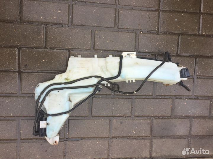 Ford focus 2 бочок омывателя