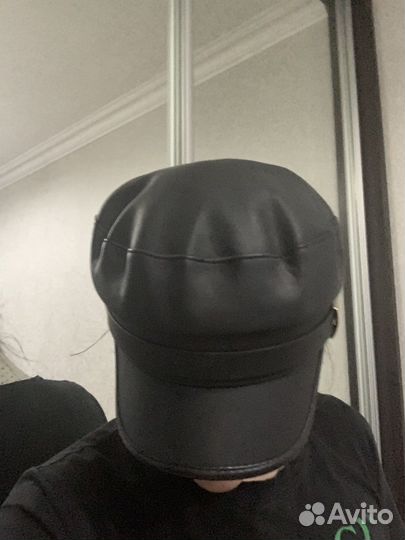 Кепка шанель кожаная
