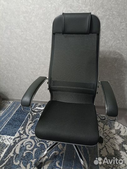 Компьютерное кресло