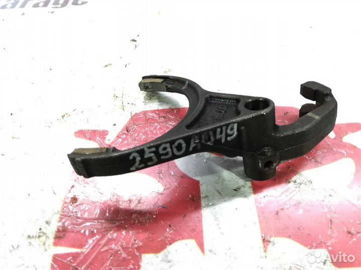 Вилка МКПП Mitsubishi L200 KB4T 4D56U 2012