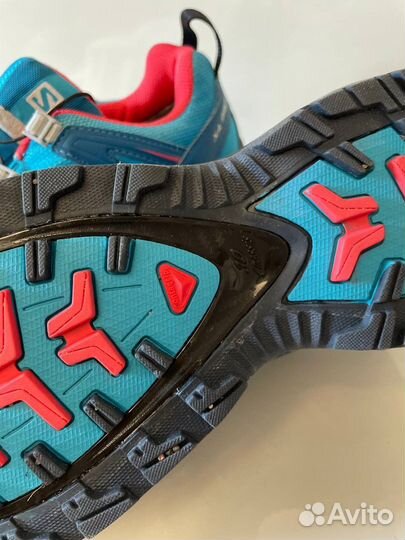 Трекинговые кроссовки salomon 38