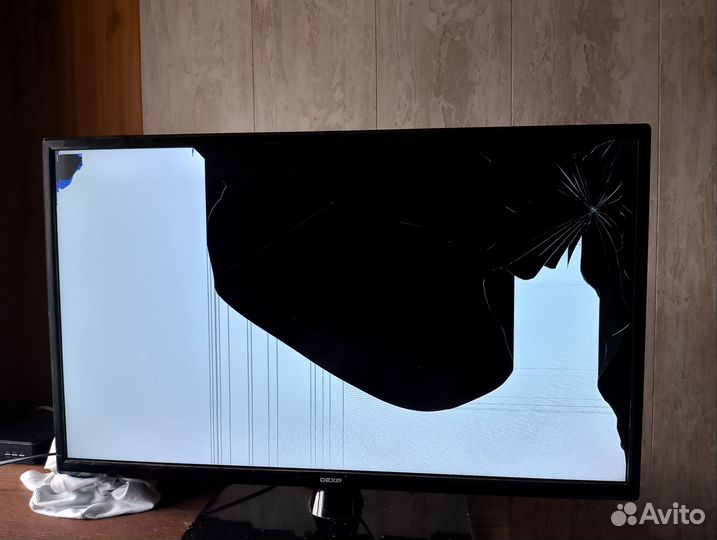 Телевизор на запчасти dexp