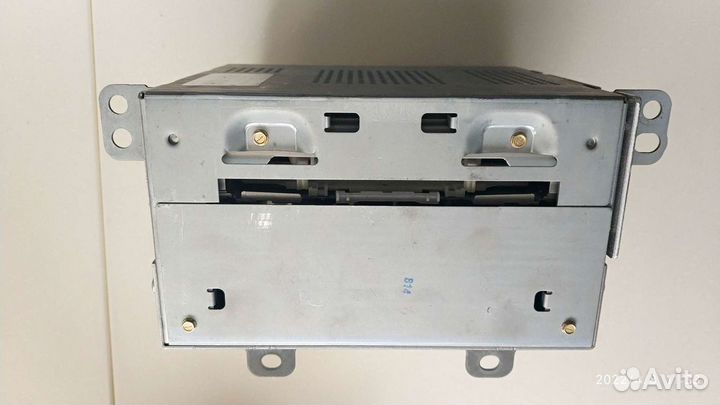 Cd проигрыватель cadillac CTS II