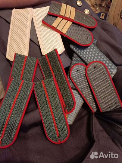 Пуговицы,шевроны,погоны