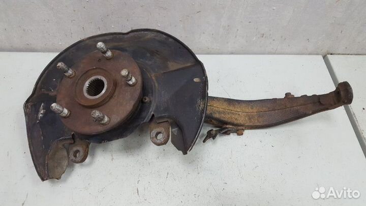 Поворотный кулак цапфа передний правый Honda