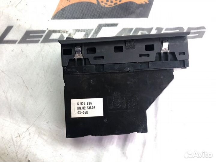 Блок управления стеклоподъемниками передний левый