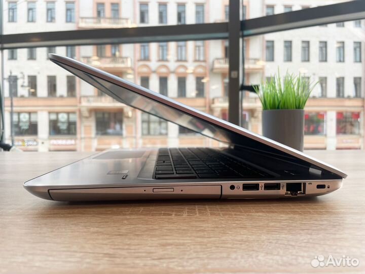 Ультрабук HP для повседневных задач на i3/i5 + SSD