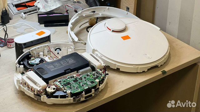 Ремонт роботов пылесосов. Замена и ремонт платы