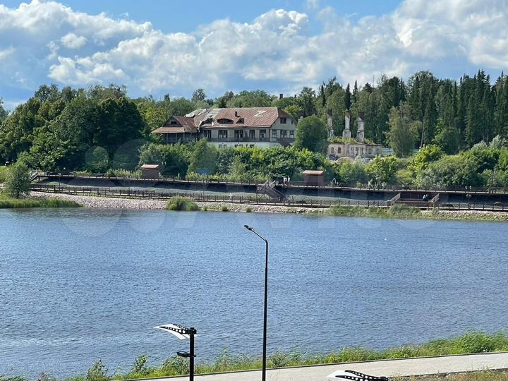 Здание, 2078 м²