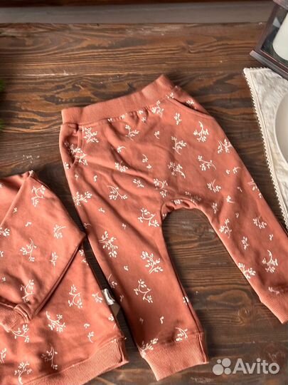 Костюм для девочки новый 80