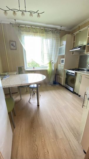 2-к. квартира, 50 м², 1/5 эт.